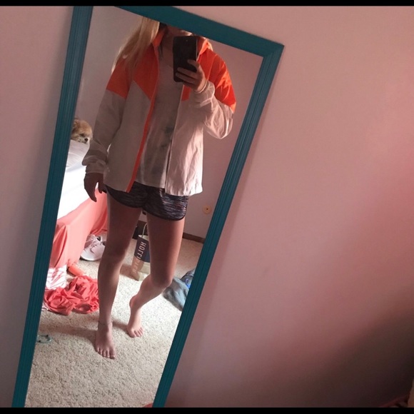 Nike windbreaker - Picture 3 of 3